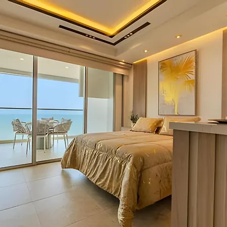 Nueva, Lujosa Y Exclusiva Vista Al Mar Apartamento